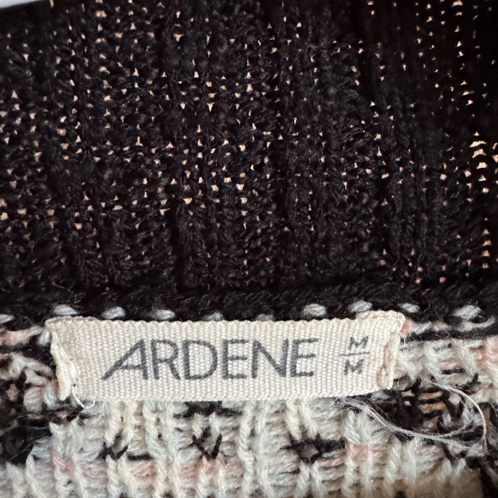 Cardigan 💗 - Picture 5 of 5